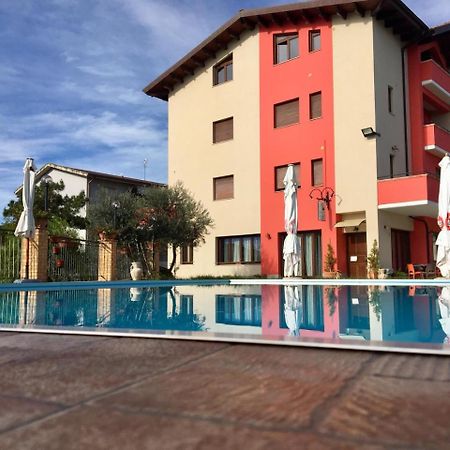 Hotel Opera' Moscufo Exterior foto
